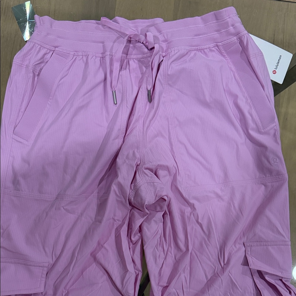 NWT Lululemon Athletica Light Pink/purple Dance Studio Relaxed fit Cargo Pants - Picture 3 of 10